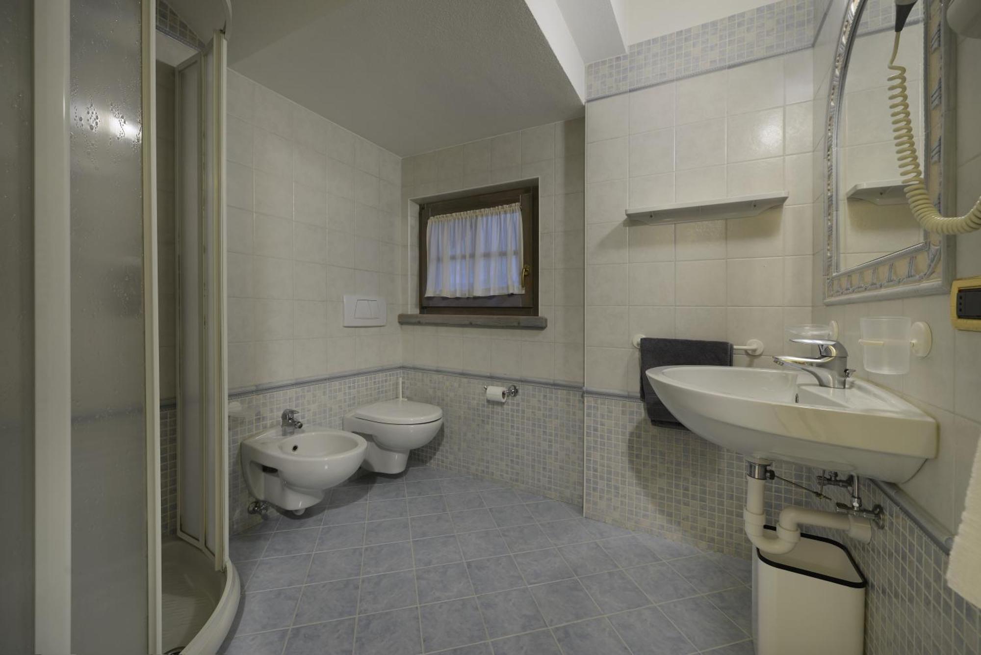 Residence Le Cascate Livigno Exterior photo